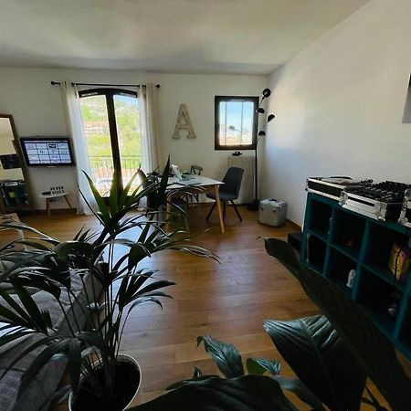 Superbe Appartement Sur Vence Zewnętrze zdjęcie